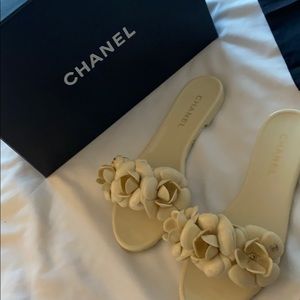 Chanel Camellia jelly sandals  (brand new)